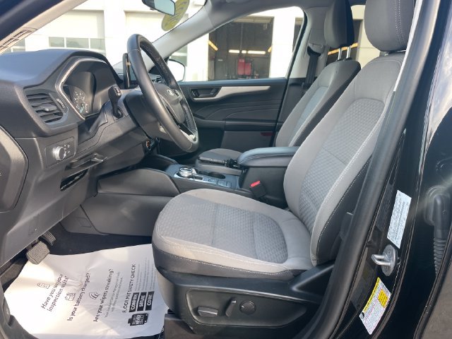 Used 2022 Ford Escape SE w/ Cold Weather Package AWD/4WD image 19