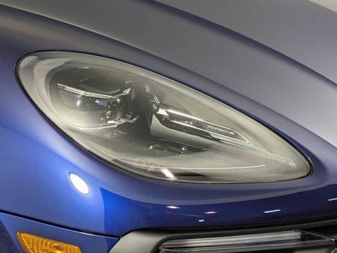 New 2026 Porsche Macan Turbo image 15