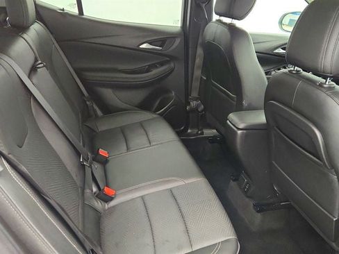 Used 2022 Buick Encore GX Essence image 23