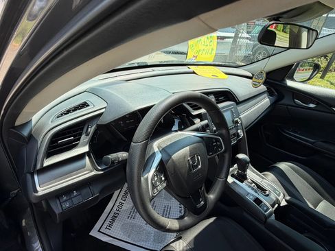 Used 2019 Honda Civic LX image 9