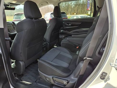 Used 2025 Subaru Ascent Premium AWD/4WD image 12