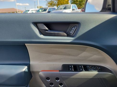 New 2025 Ford Maverick Lariat w/ 4K Tow Package image 18