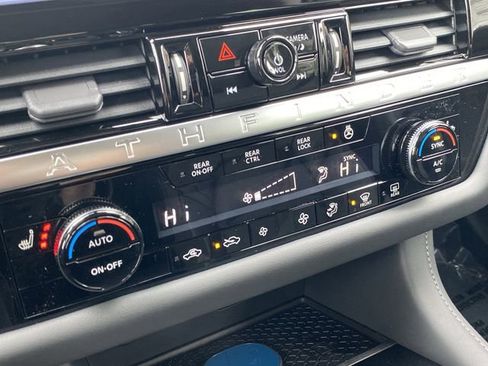 New 2026 Nissan Pathfinder SL AWD/4WD image 21