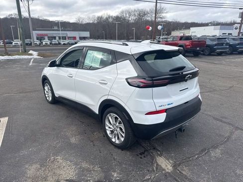 Used 2023 Chevrolet Bolt EUV LT w/ Driver Confidence Package FWD image 5