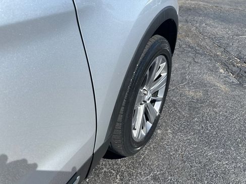 Used 2018 Ford Explorer Limited w/ Ford Safe & Smart Package AWD/4WD image 8