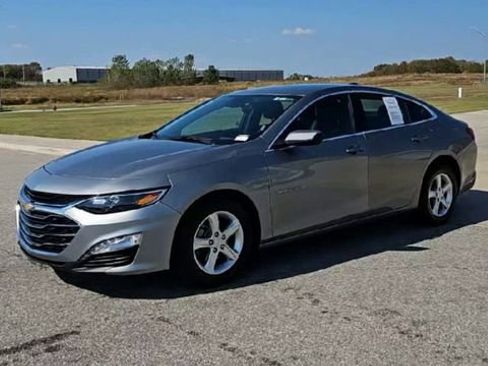 Used 2024 Chevrolet Malibu LT FWD image 4