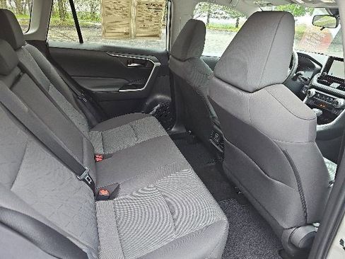 Used 2023 Toyota RAV4 XLE AWD/4WD image 15