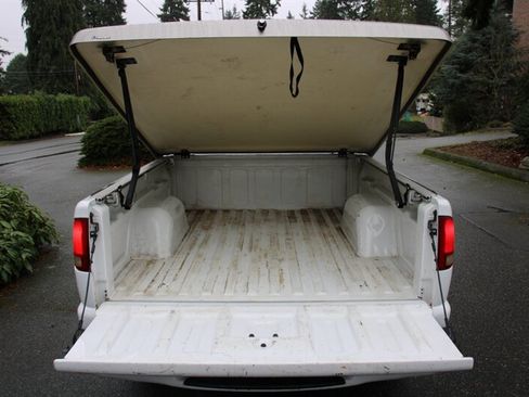 Used 2002 Chevrolet S10 Pickup LS w/ LS Preferred Equipment Group image 15