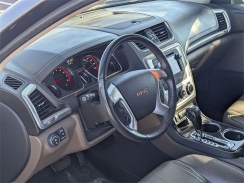Used 2016 GMC Acadia SLT image 11