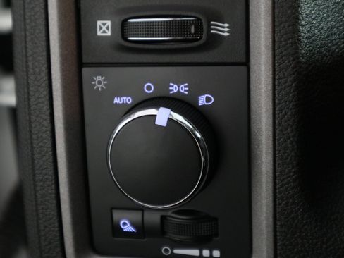 Used 2023 RAM 1500 Tradesman w/ Popular Equipment Group RWD image 28