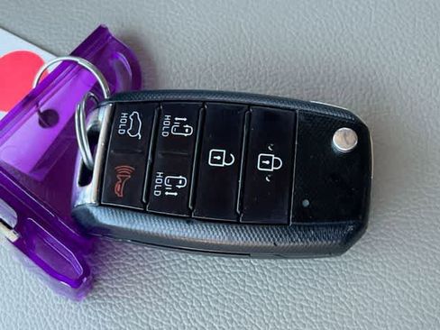 Used 2016 Kia Sedona LX w/ LX Convenience Package FWD image 21