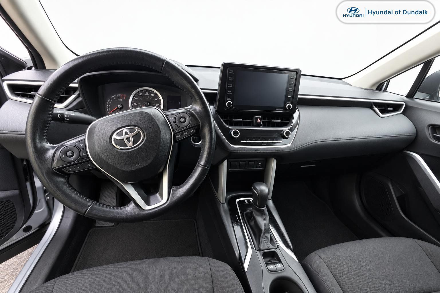 Used 2022 Toyota Corolla Cross LE AWD/4WD image 11