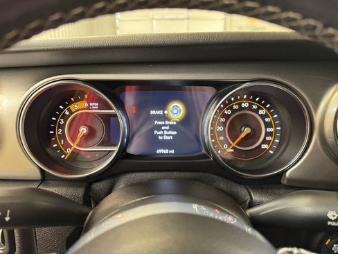 Used 2021 Jeep Wrangler Unlimited Sahara image 30