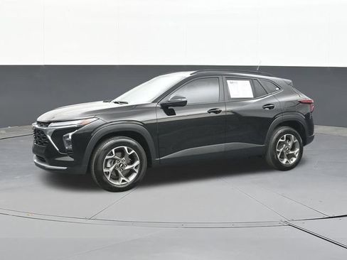 Used 2026 Chevrolet Trax LT w/ LT Convenience Package FWD image 7