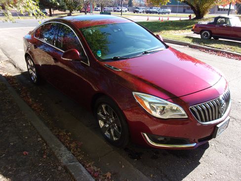 Used 2017 Buick Regal Premium w/ Driver Confidence Package #2 image 6