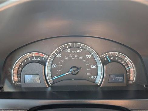 Used 2012 Toyota Camry SE w/ Leather Pkg FWD image 14