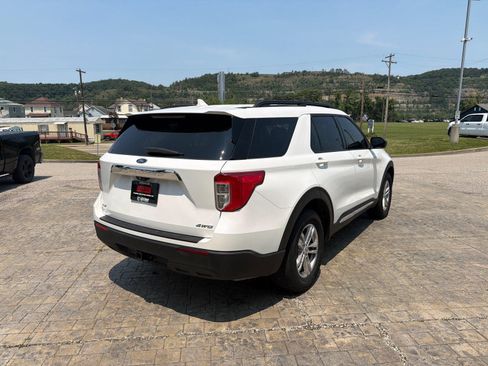 Used 2023 Ford Explorer XLT w/ Class IV Trailer Tow Package AWD/4WD image 8