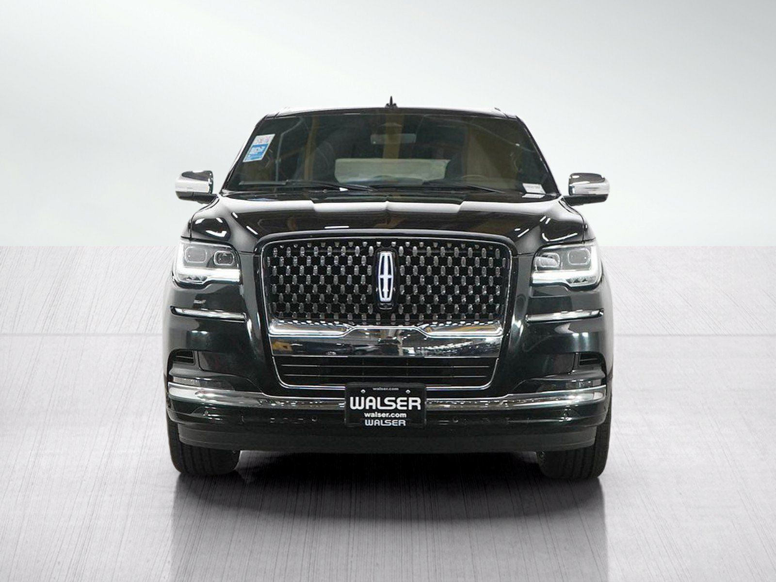 Used 2024 Lincoln Navigator L Black Label AWD/4WD image 9