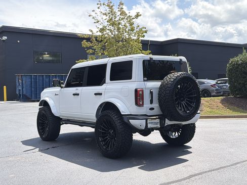 Used 2023 Ford Bronco Badlands AWD/4WD image 14