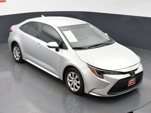 Used 2024 Toyota Corolla LE FWD image 21