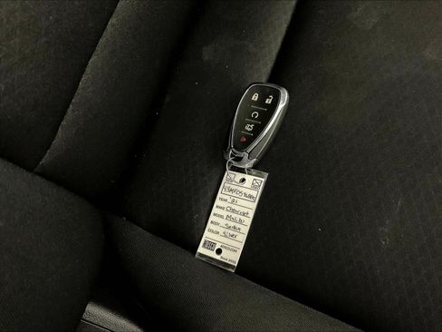 Used 2021 Chevrolet Malibu LT FWD image 35