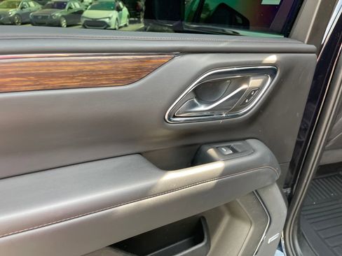 Used 2023 Chevrolet Tahoe High Country w/ Premium Package image 21