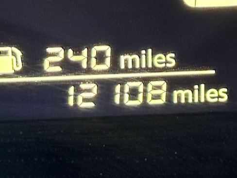 Used 2025 Nissan Kicks SV image 34