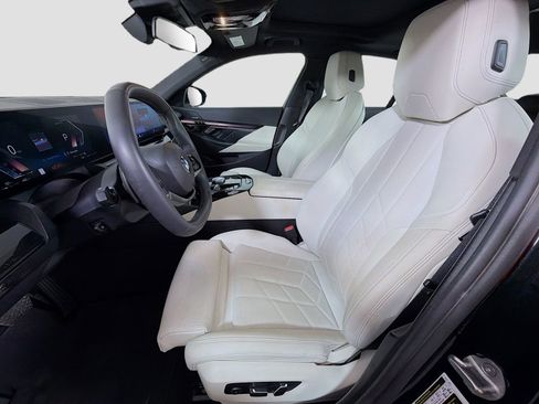 Used 2024 BMW 540i xDrive w/ Convenience Package AWD/4WD image 12