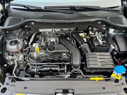 Used 2022 Volkswagen Taos SE image 10