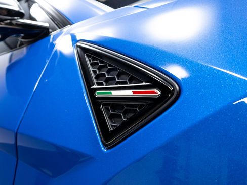 Used 2019 Lamborghini Urus image 54