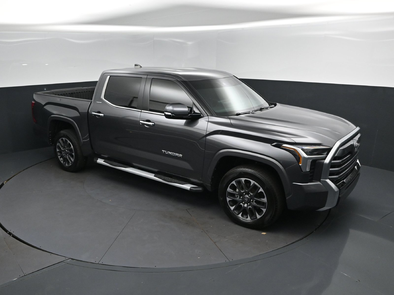 Used 2026 Toyota Tundra Limited w/ Power Package AWD/4WD image 37