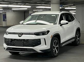 New 2026 Volkswagen Tiguan SE AWD/4WD video 3