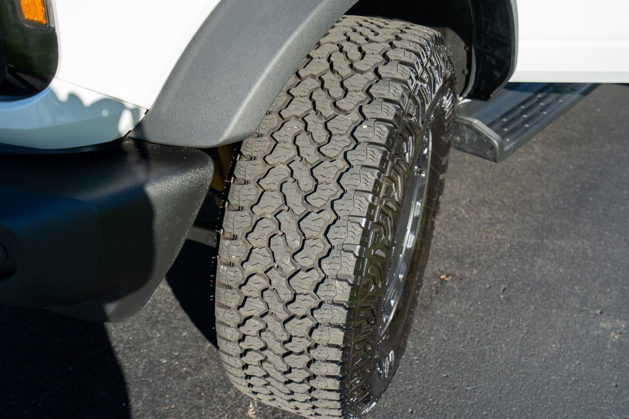 Used 2025 Ford Bronco Outer Banks w/ Sasquatch Package AWD/4WD image 30