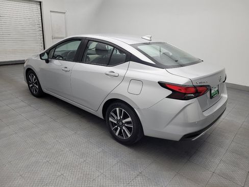Used 2021 Nissan Versa SV FWD image 3