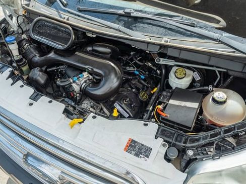 Used 2015 Ford Transit 350 XLT image 15