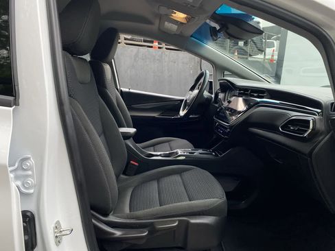 Used 2023 Chevrolet Bolt LT w/ Driver Confidence Package FWD image 18