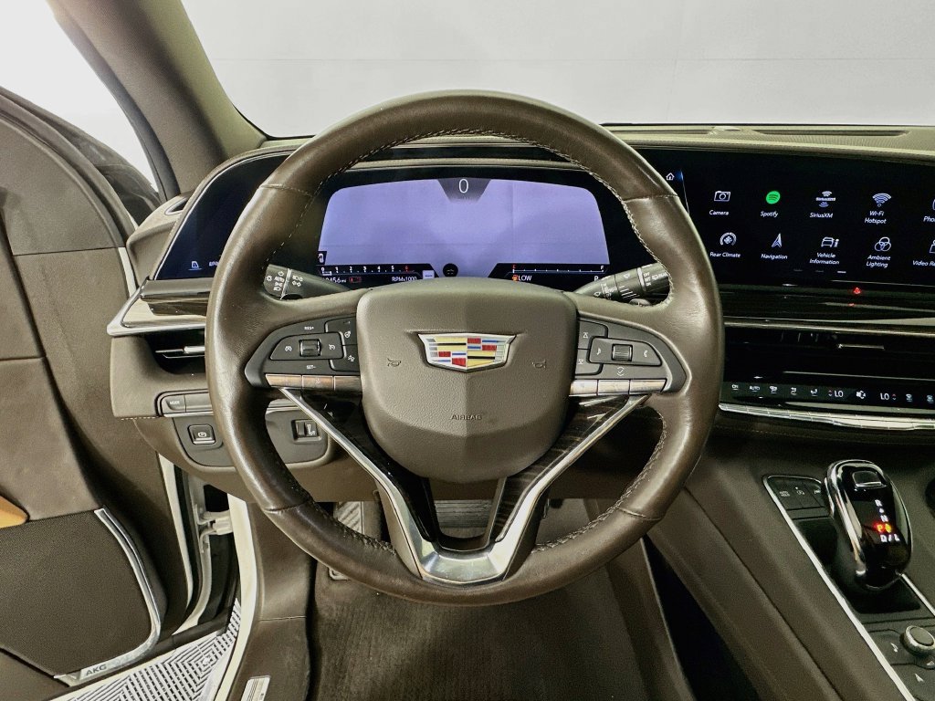 Used 2023 Cadillac Escalade Premium Luxury RWD image 11