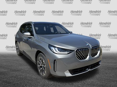 Used 2026 BMW X3 xDrive30i w/ Convenience Package AWD/4WD image 2