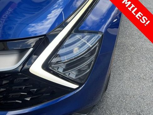 Used 2025 Kia Sportage EX w/ Premium Package image 2
