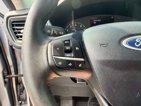 Used 2022 Ford Escape SE w/ Convenience Package FWD image 30