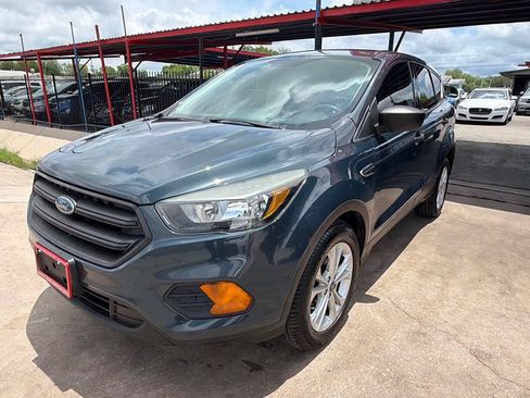 Used 2019 Ford Escape S FWD image 4