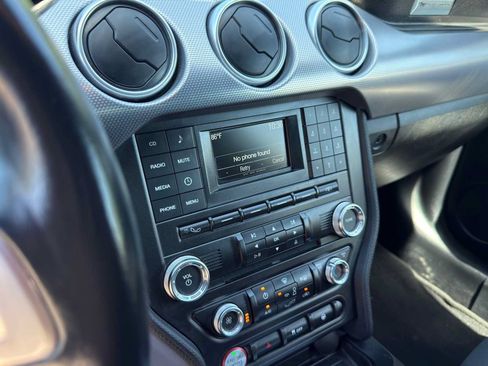 Used 2018 Ford Mustang GT RWD image 16
