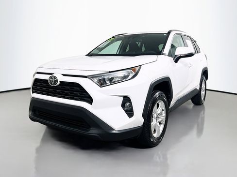 Used 2021 Toyota RAV4 XLE image 10