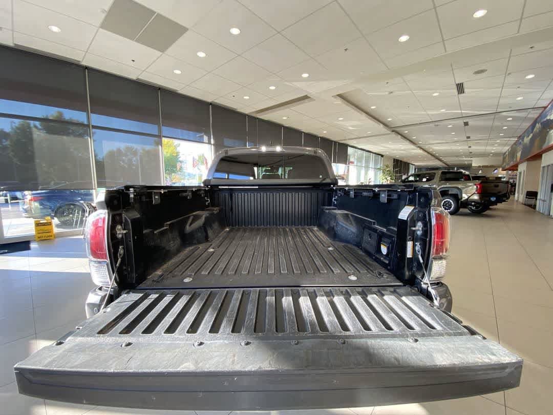 Certified 2021 Toyota Tacoma Limited AWD/4WD image 27