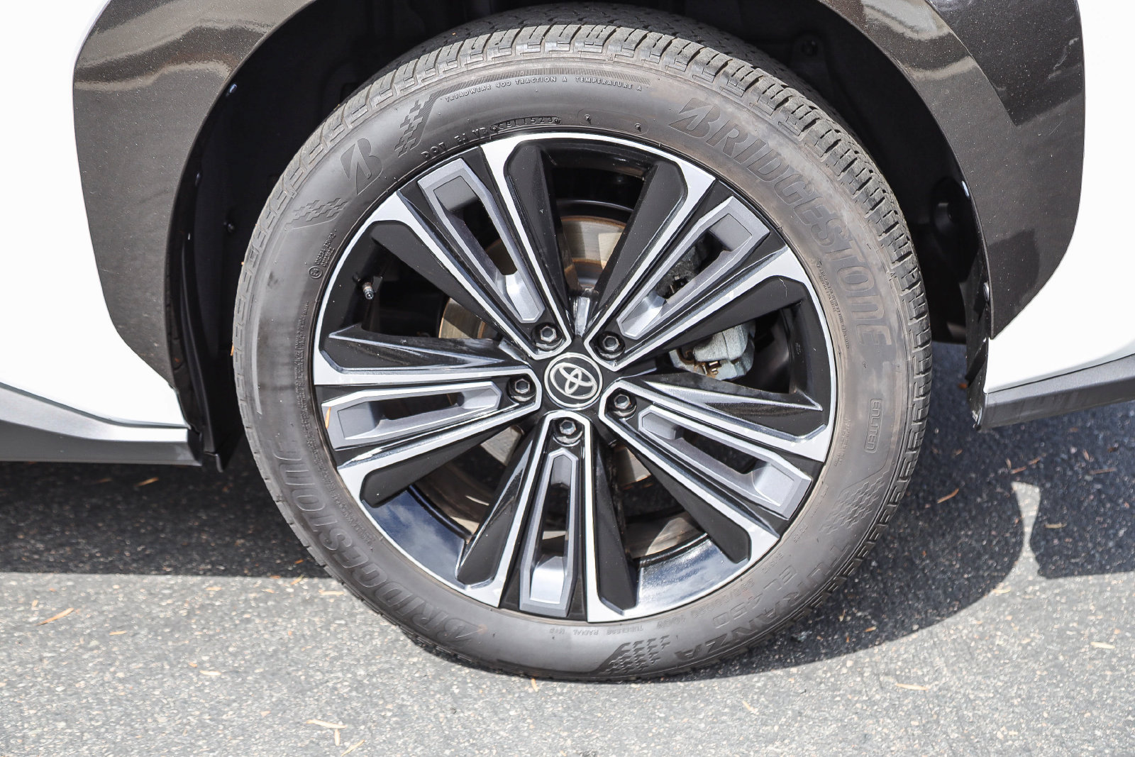 Certified 2023 Toyota bZ4X AWD w/ Weather Package image 9