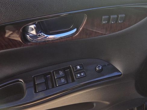 Used 2017 INFINITI QX50 AWD w/ Premium Plus Package image 9