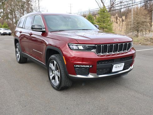 Used 2023 Jeep Grand Cherokee L Limited image 1