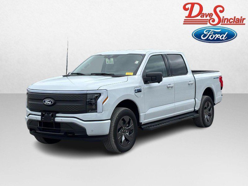 Used 2025 Ford F150 Lightning Flash AWD/4WD image 1