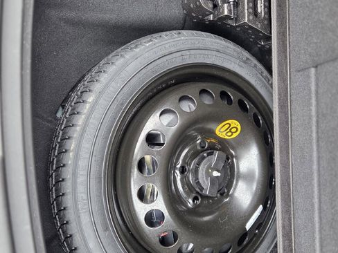 Used 2024 Buick Encore GX Preferred w/ Comfort Package image 44