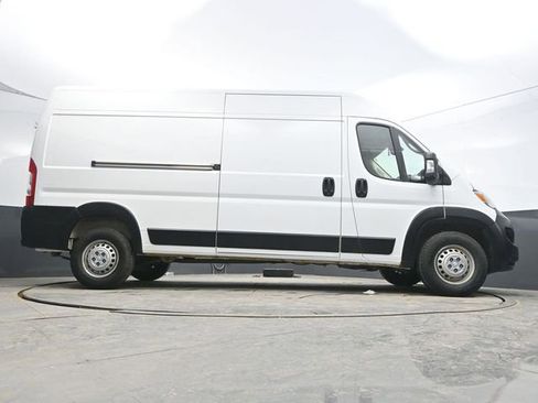Used 2025 RAM ProMaster 2500 w/ Convenience Group FWD image 35